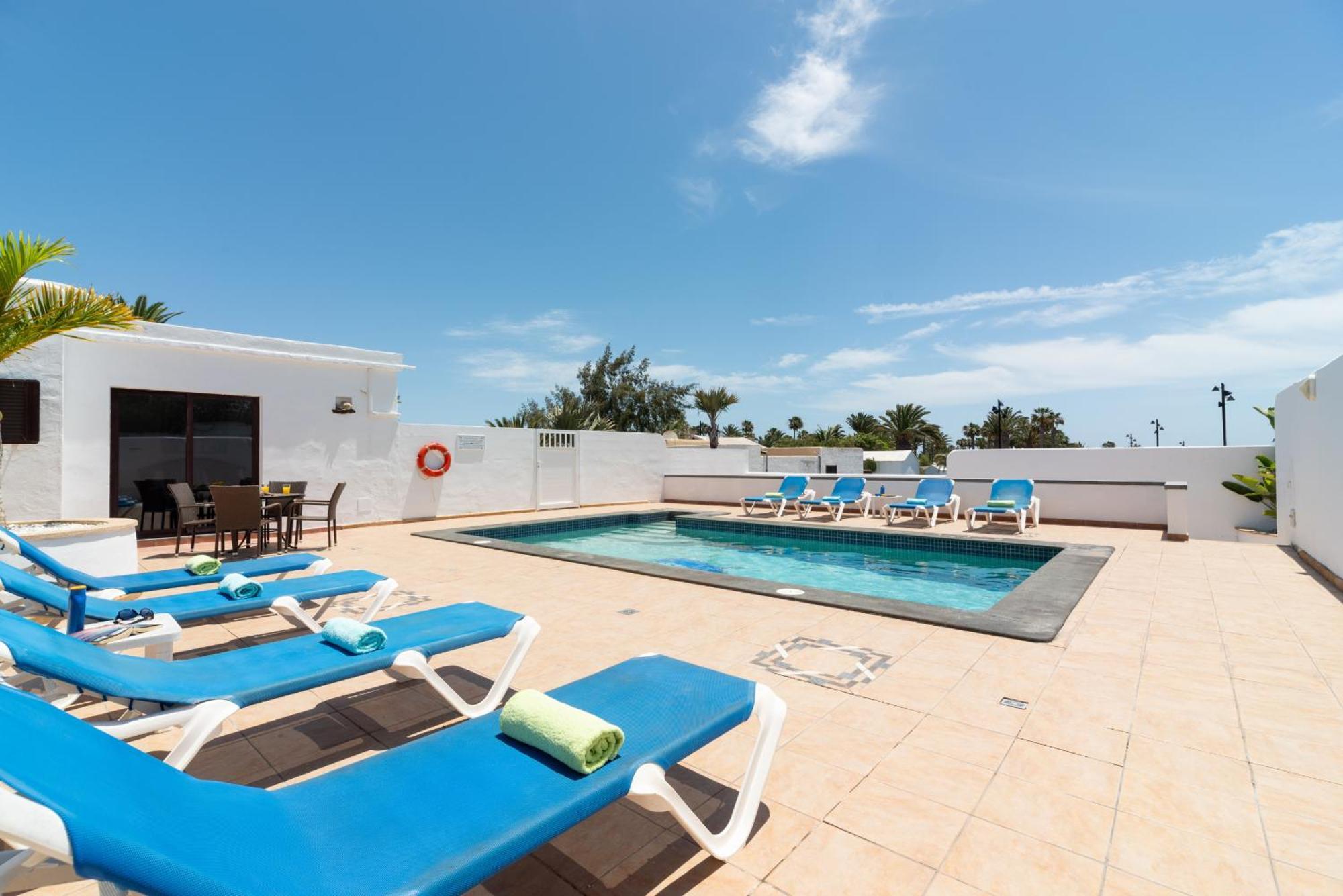 Villa Michelle - Lh114 By Villas Now Ltd Коста Бланка Экстерьер фото