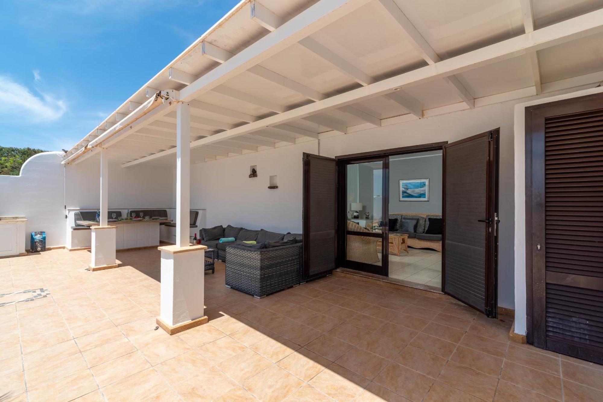 Villa Michelle - Lh114 By Villas Now Ltd Коста Бланка Экстерьер фото