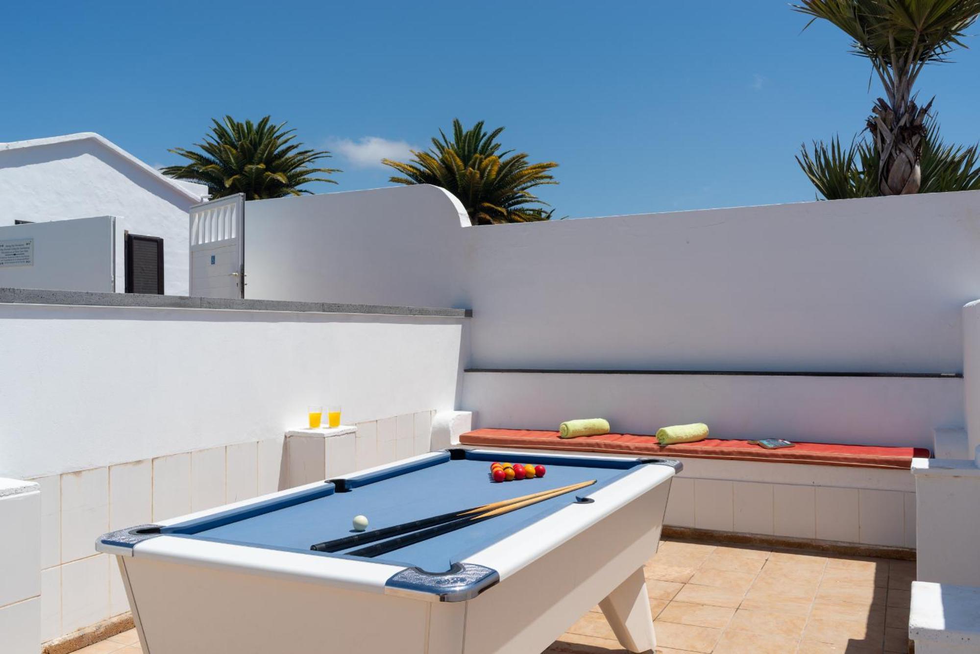 Villa Michelle - Lh114 By Villas Now Ltd Коста Бланка Экстерьер фото