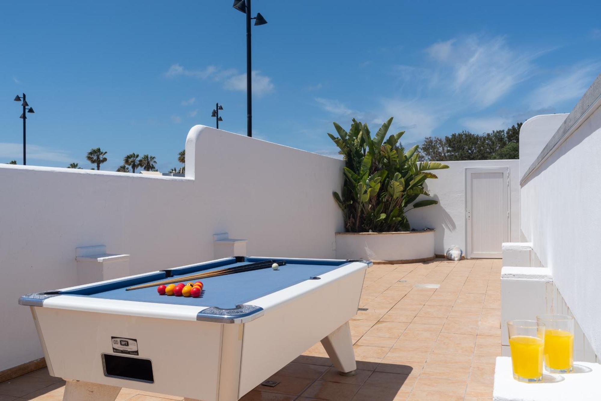 Villa Michelle - Lh114 By Villas Now Ltd Коста Бланка Экстерьер фото