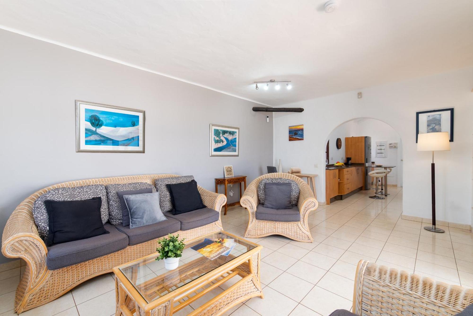 Villa Michelle - Lh114 By Villas Now Ltd Коста Бланка Экстерьер фото